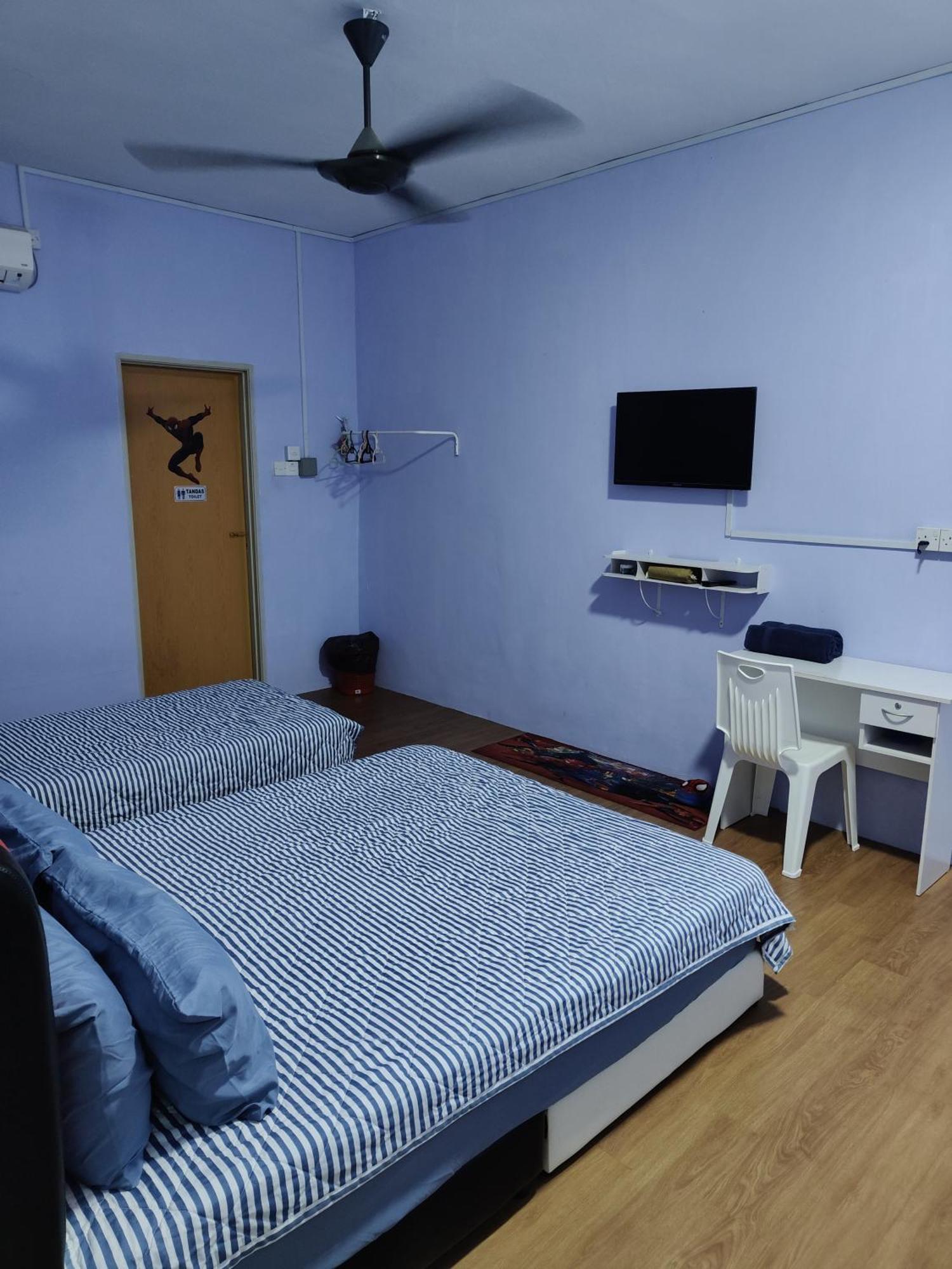 World Kids Fantasy Hotel Lumut Room photo
